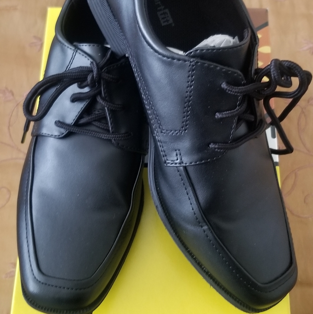 Boy's dress shoes